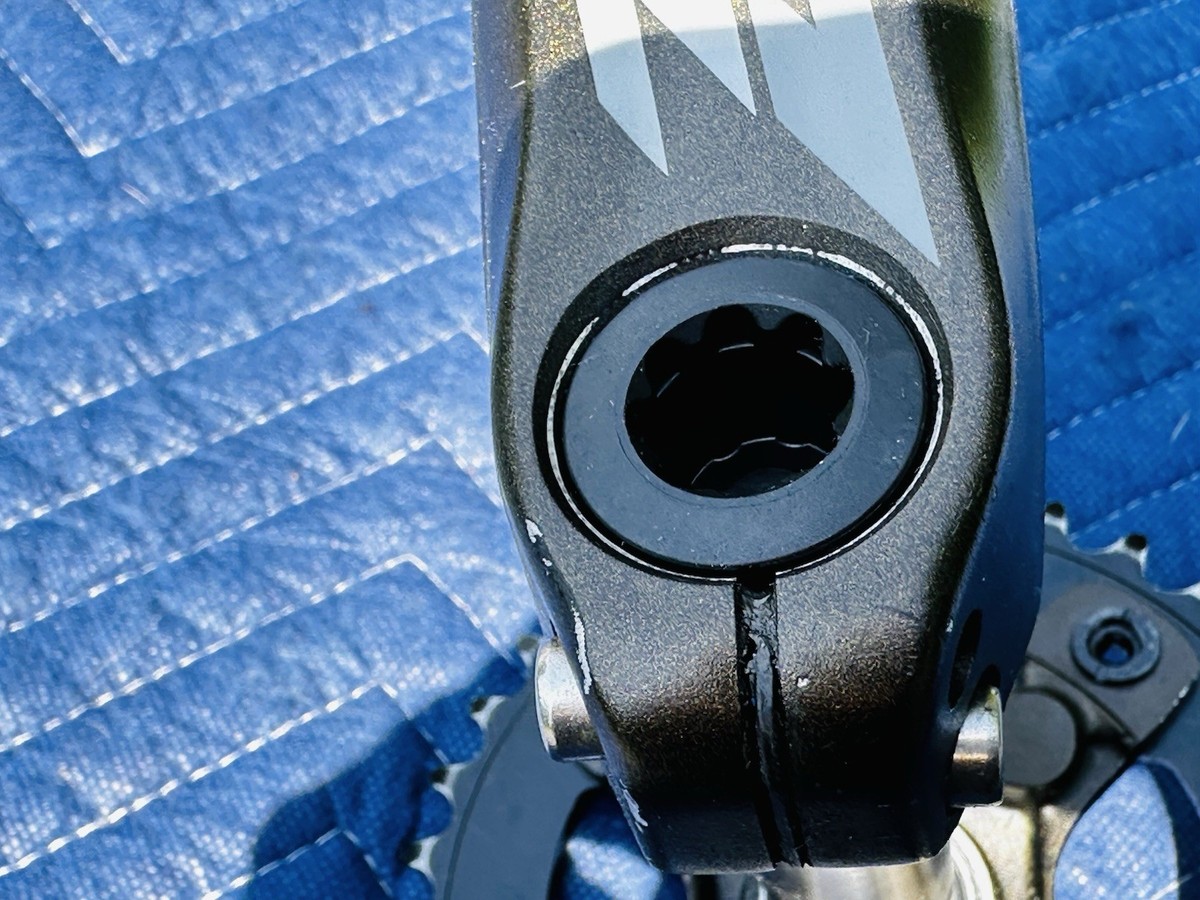 Shimano Zee FC-M640/645 Mountain Bike Crankset 34t Single 175mm DH