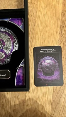 Dota 2 Cosmic Roshan Collector s Edition 2025