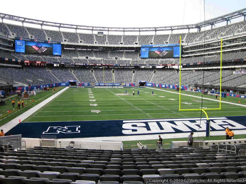 2 Lower Level Tickets New York Giants vs Dallas Cowboys with Gold Parking pass