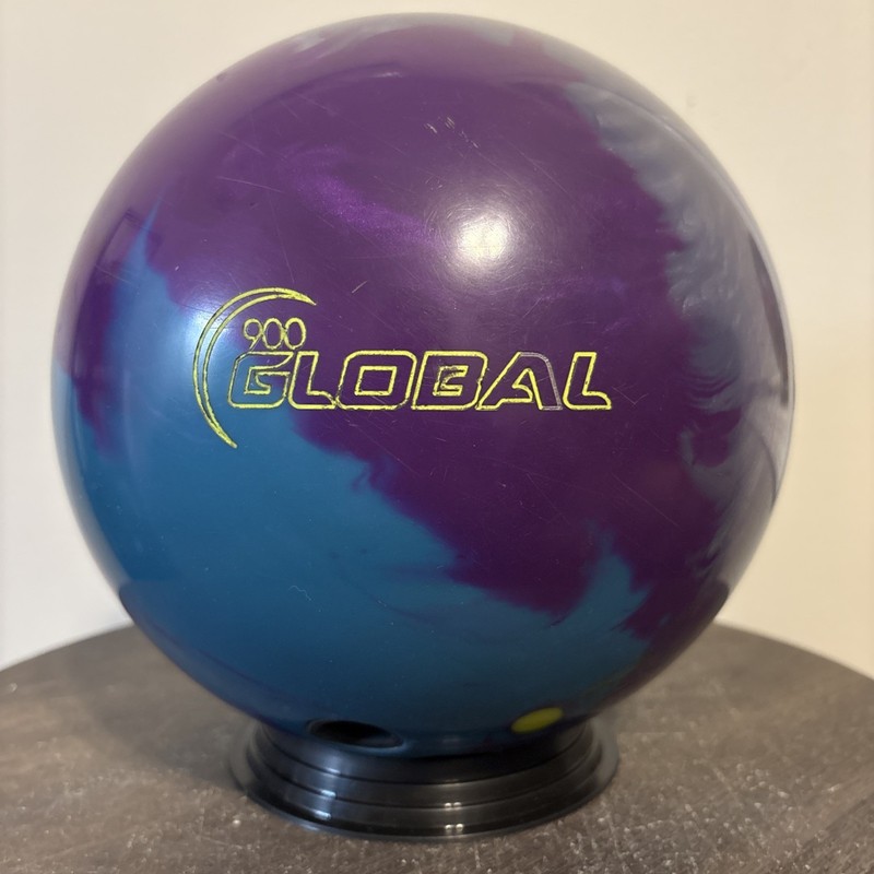 900 Global Zen Bowling Ball 15lbs, Pre-owned
