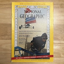 Vintage National Geographic November 1967 Australia Yellowstone TV Buenos Aires