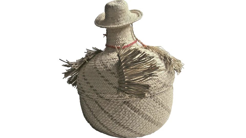 Macondo Colombia Woven Straw Chicken Hen Lidded Basket Decor Storage Farmhouse - Image 3 of 4