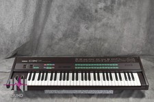 YAMAHA DX7 Digital Programmable Algorithm Synthesizer in Good Condition