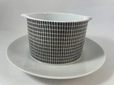 Thomas Rosenthal Onyx Grey Round Gravy or Sauce Boat w/Attached Underplate, 7"