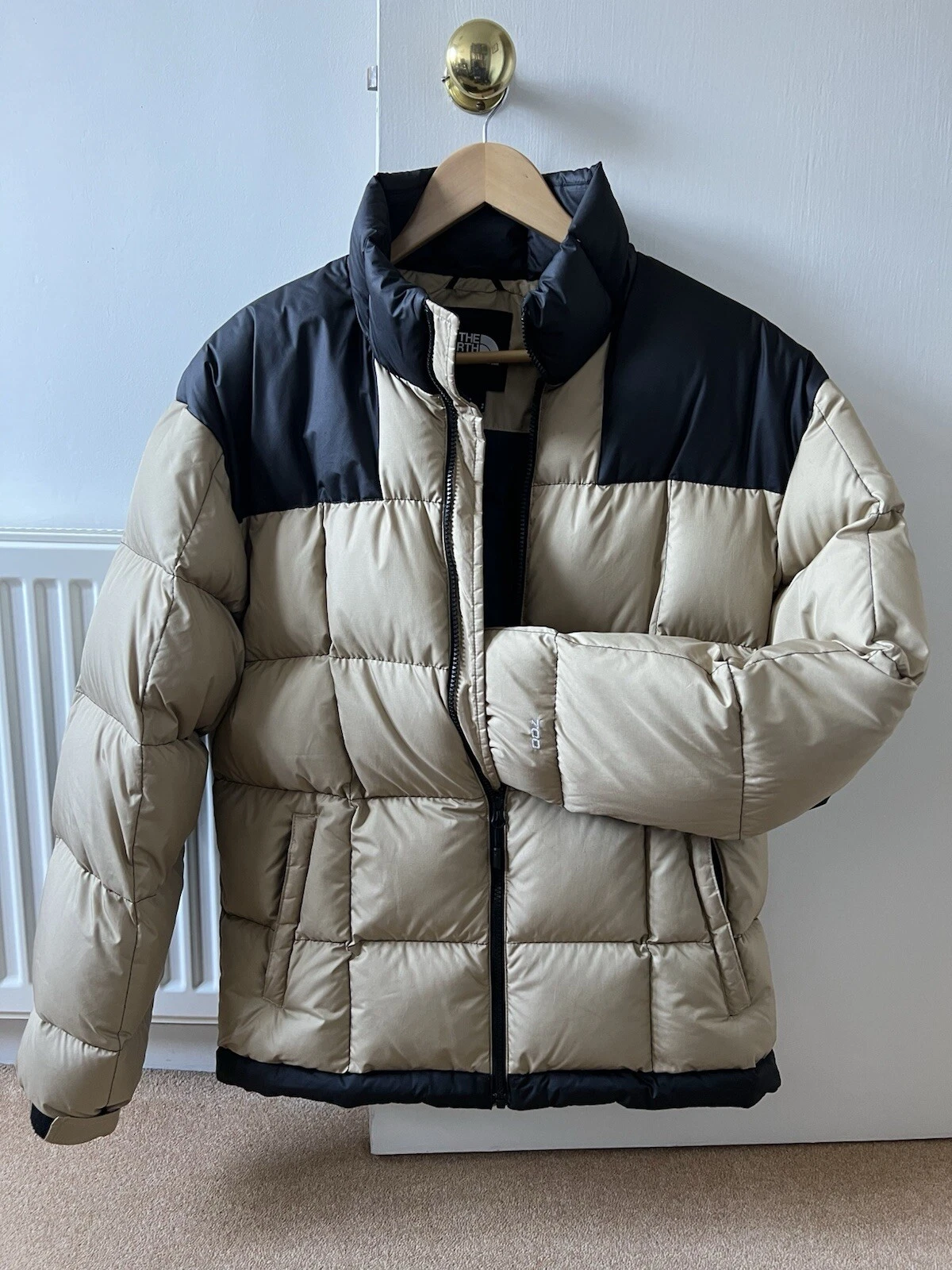 The North Face Lhotse Winter Jacket size Small - read description