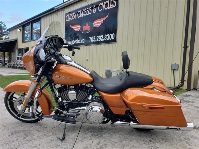 2014 Harley-Davidson Street Glide Special in Touring in Peterborough - Image 2