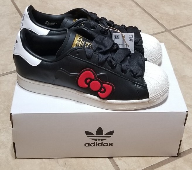 Adidas x Hello Kitty Superstar J IG6995 Black With Red Bow