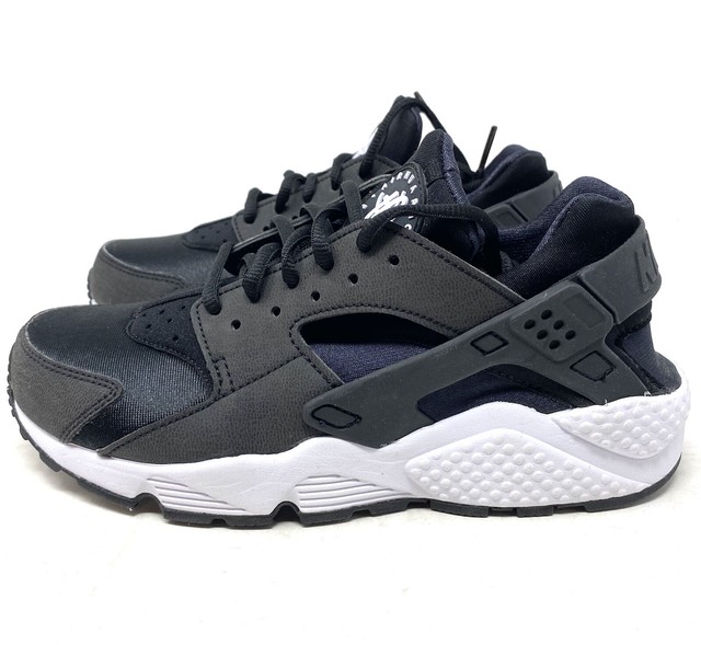 black huaraches size 7.5
