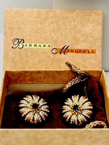 Authentic Signed Barbara Mandrell Vintage Gold Plated 128 Crystal Flower Clip Earrings