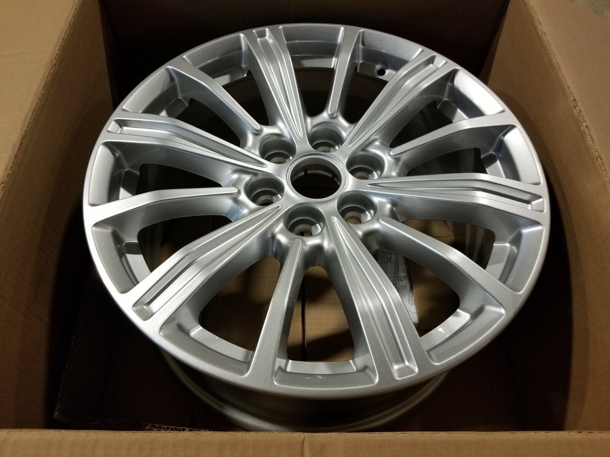 Brand New ORIGINAL OEM 18