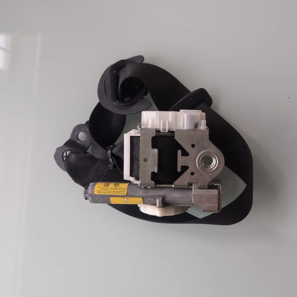 08-14 MERCEDES W204 C300 C250 C350 C63 前左驱动座椅皮带 A2048600186 — 第 2/2 张图片