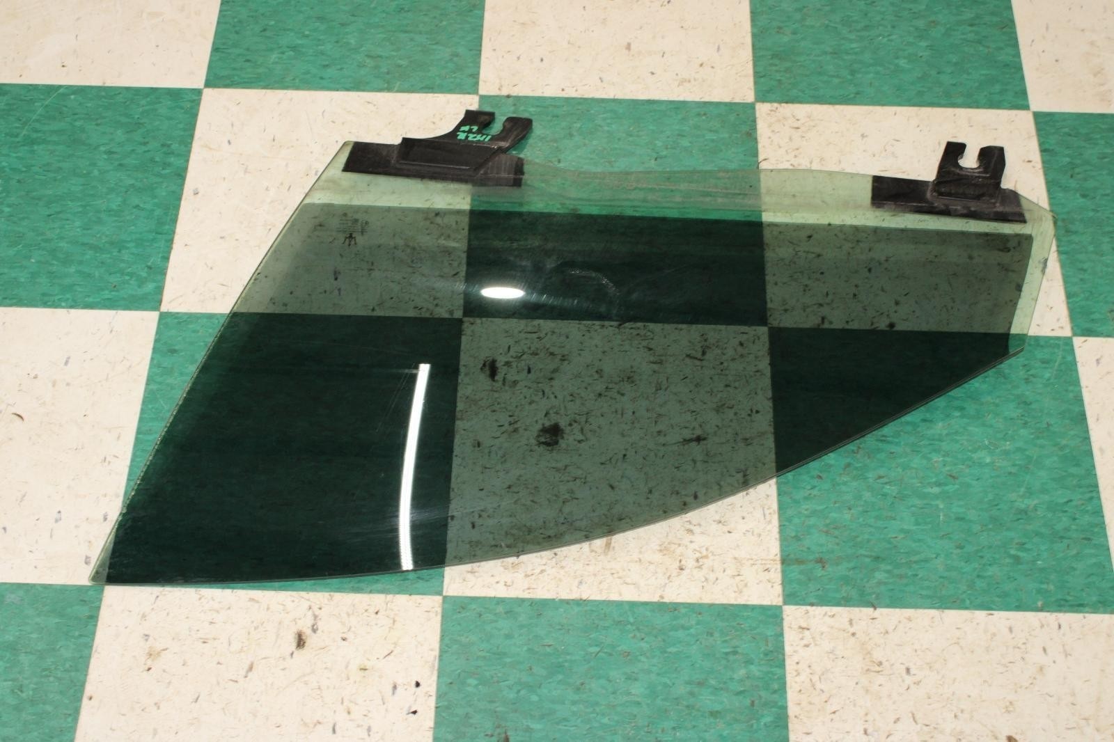 14-22 MASERATI GHIBLI Front Left LH LF Driver Side Door Window Glass Unit OEM OE
