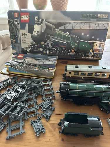LEGO 10194 Emerald Night Train Advanced Models Trains Box Instructions 1085pc