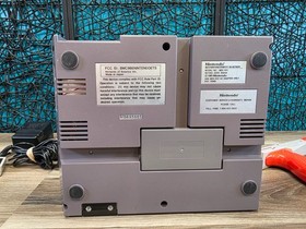 Nintendo Entertainment System NES-001 Original Console Bundle W/ GAME TESTED