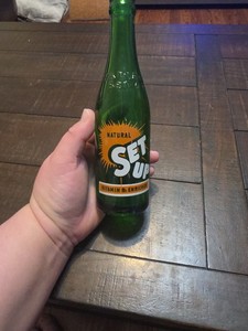 Natural Set Up Soda Bottle, Willisville, ILL, Sunburst, 8 Oz Glass