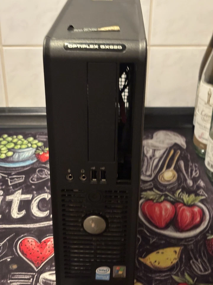 Dell Optiplex GX620 SFF Intel Pentium 4 2,8GHz 3GB 80GB SATA DVD Retro PC (Kratz