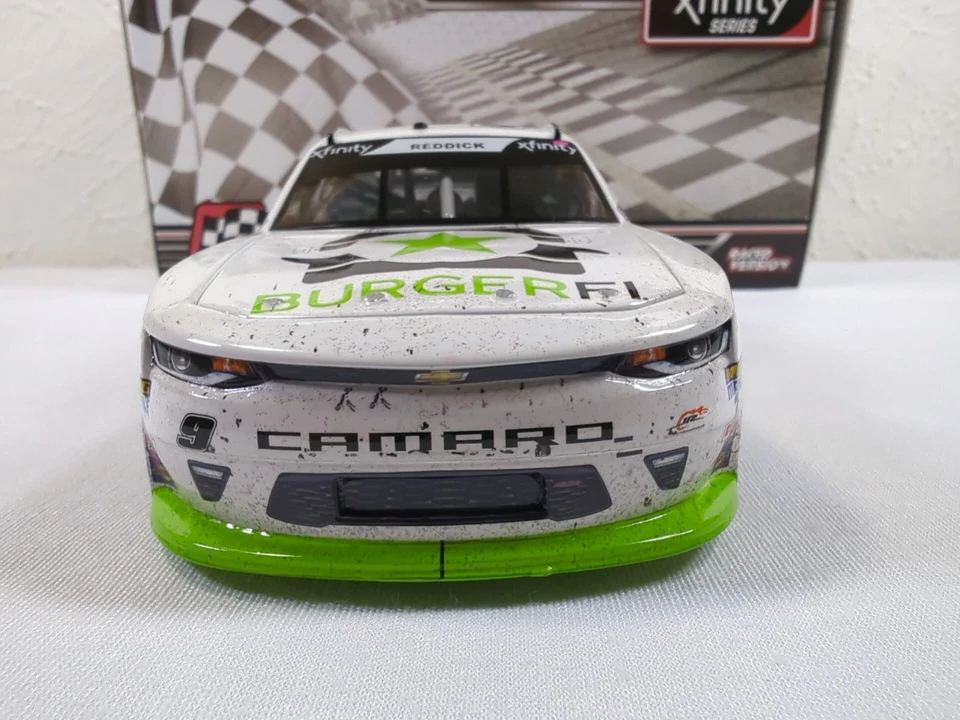 Camaro 2018 Tyler Reddick #9 BurgerFi Xfinity 1:24 Daytona Win 1 de 337 NASCAR Foto 3 de 4