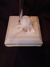 Gorgeous Wedding Pen Stand For Signing The Guest Book-Pretty Flower Detail