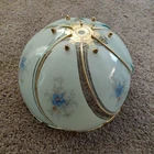 Vintage 3-Way Gold Tone Touch Accent Lamp shade Blue Floral Glass Panels