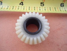 UPPER TOP HORIZONTAL SHAFT GEAR for SINGER 620,625,626,628,629,630-649,638,639