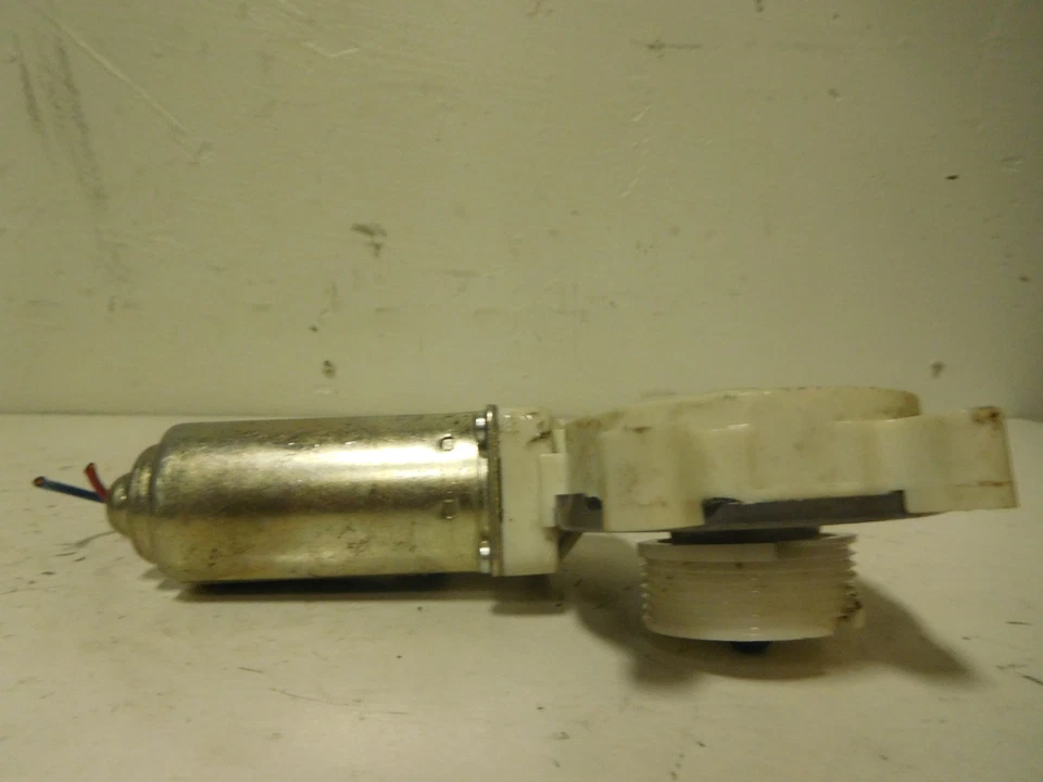 Land Rover Freelander 2004 motor de ventana eléctrica trasera izquierda Foto 2 de 3