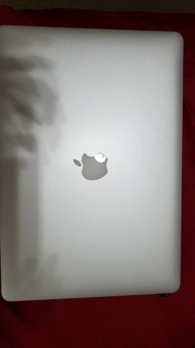 MacBook Pro Mac OS X 10.10, Yosemite Apple Laptops 2014 Released