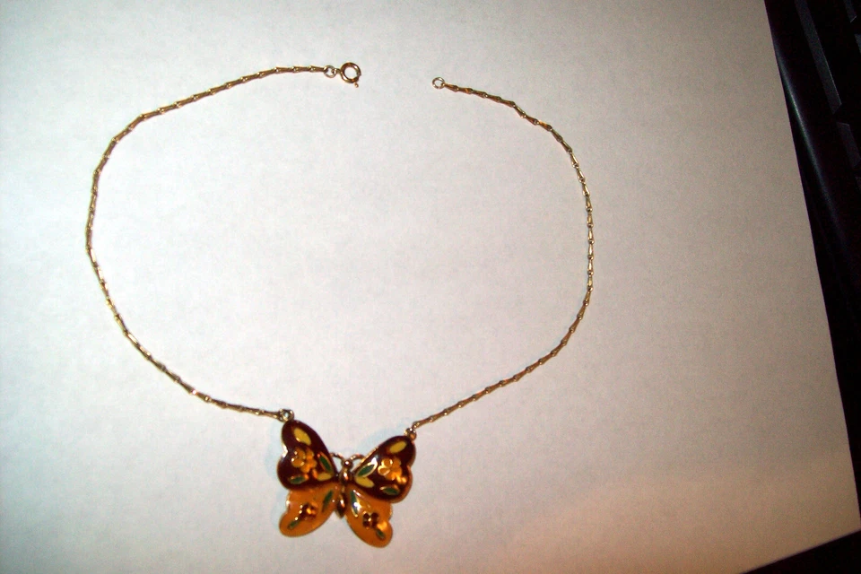 Collar Colgante MARIPOSA CLOISONNÉ Vintage con Flores y Pétalos, Tema Otoño Foto 4 de 4