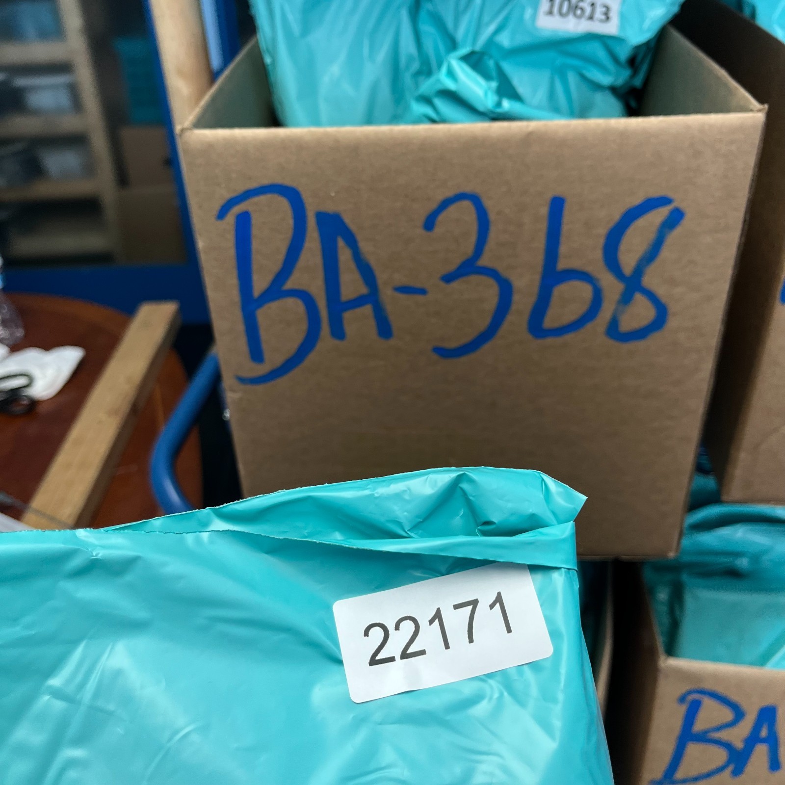 Carhartt K87 Men's T-Shirt SizeL Brown Short Sleeve Heavyweight Pocket Loose Fit thumbnail 15