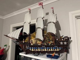 Imperial Flagship #10210 Building Blocks Set 1664 PCS
