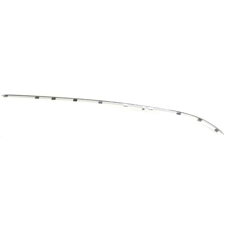 Embellecedor parachoques trasero derecho mercedes-benz e350 2004-09 e320 2007-09 e550 2006-09 Foto 4 de 4