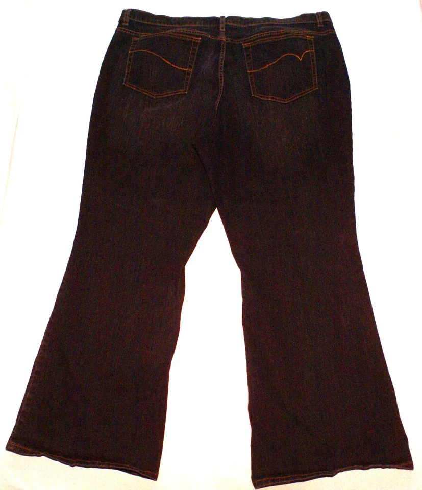 Lane Bryant Venezia Denim Flare Leg Jeans Dark Blue Women’s Size 24 AVG (45X32) - Image 2 of 3