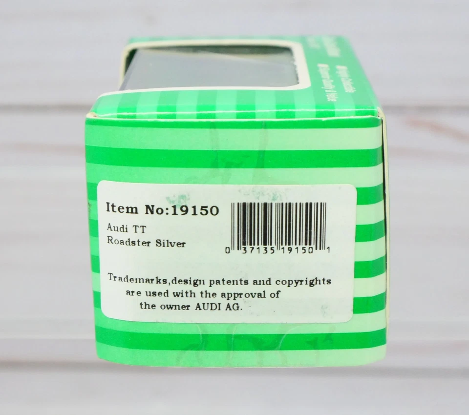 Model Power 19150, Audi TT Roadster Convertible, Silver, 1/87 HO Scale - Image 2 of 2