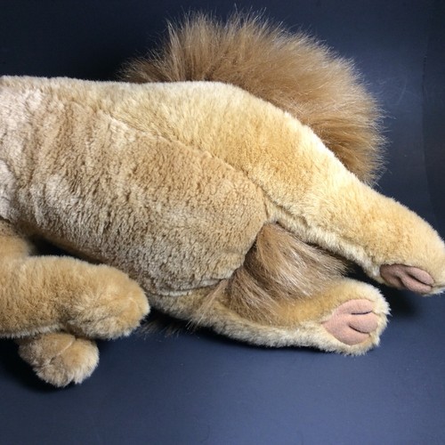 Precioso Peluche Fiesta De Colección León Grande 18" Realista Bien Relleno Juguete Safari Excelente - Imagen 9 de 12