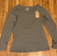 Adventuridge Womens Size Medium Base Layer Crew Neck Long Sleeve Shirt New w tag