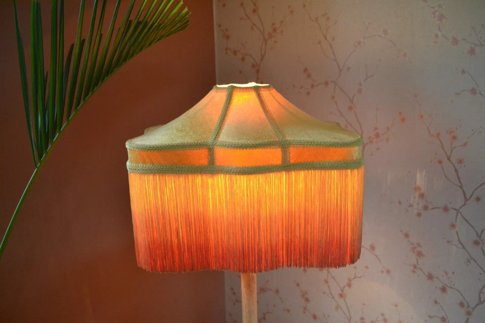 Pantalla cúpula terciopelo amarillo cosido a mano pantalla de mesa pantalla de pie Foto 3 de 4