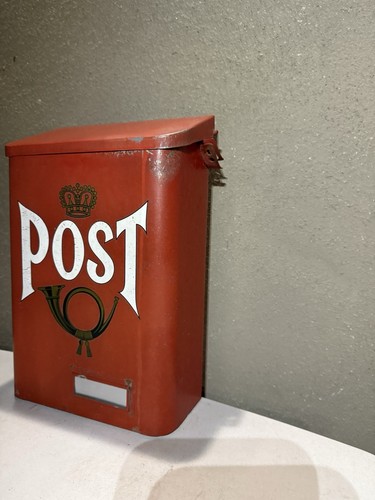 Vintage Red Metal Post Wall Letter Mailbox Lockable Crown, Horn. Made In Sweden - Picture 5 of 19