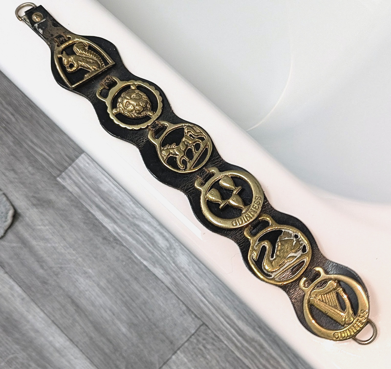 Vintage Guinness Old Gold Lustre Antique Pub Ornament Man Cave Ireland Dublin UK