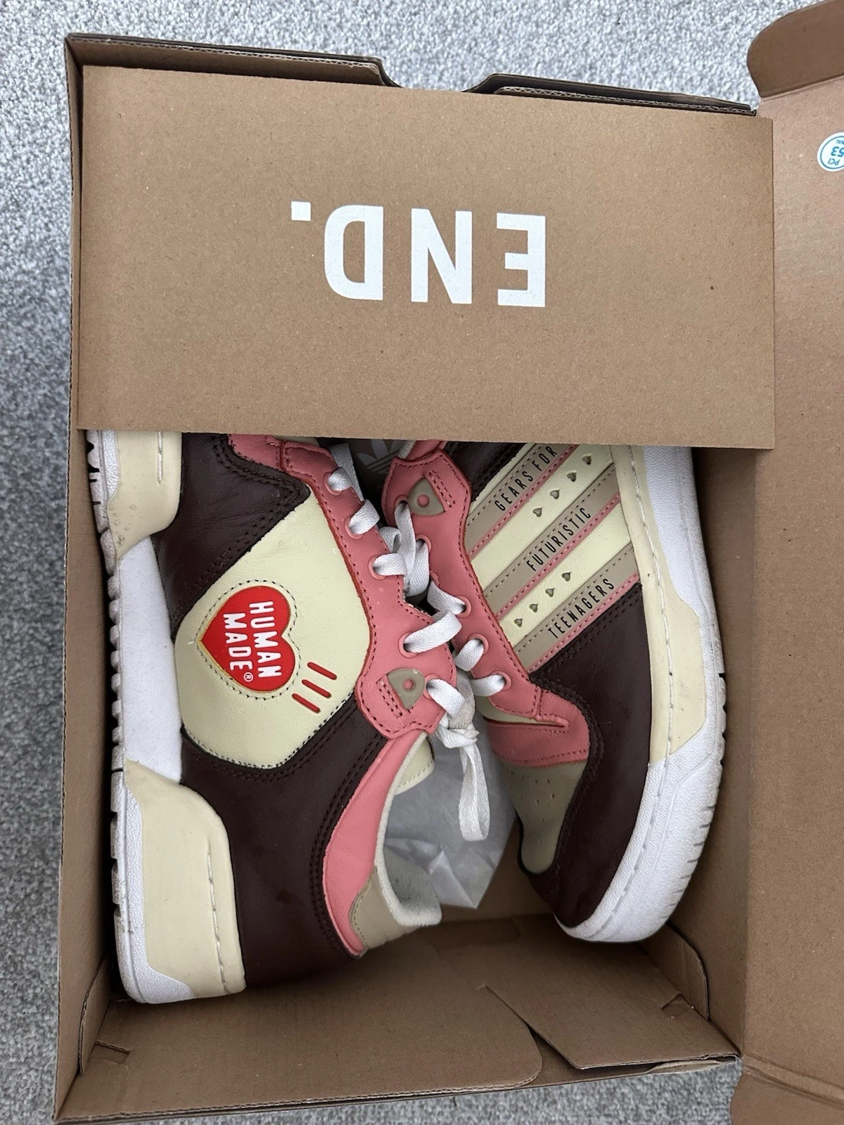 Scarpe da ginnastica Adidas Rivalry fatte dall'uomo UK 10