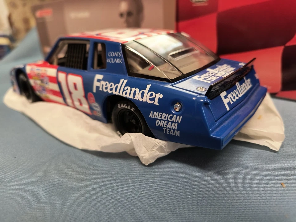 Acción 1:24 Historical Dale Jarrett 18 1987 Monte Carlo Bank Freedlander 1/492 Foto 3 de 4