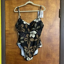 Swimsuit Crossing Pointe One-Piece Women's Size 22 BNWT Tummy Control