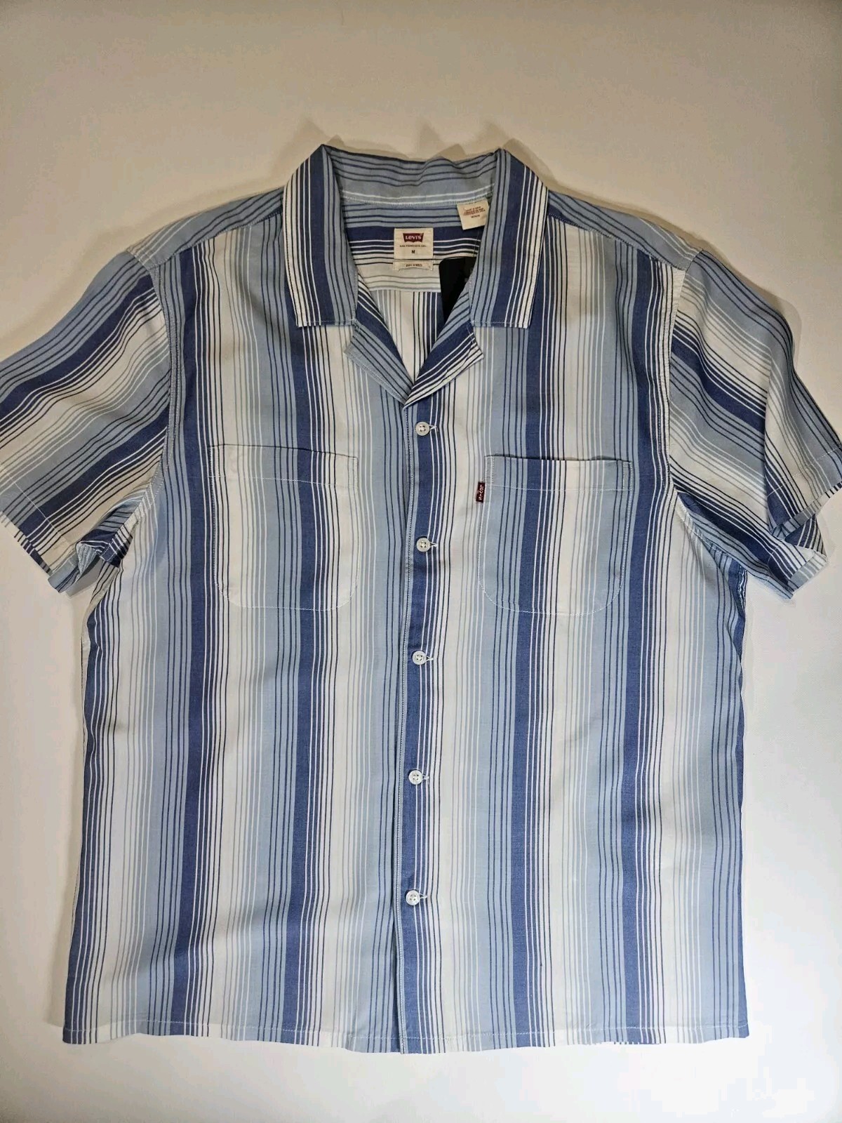 Levis Button Down Shirt Mens Medium Blue White Striped Relaxed Classic Camper-image
