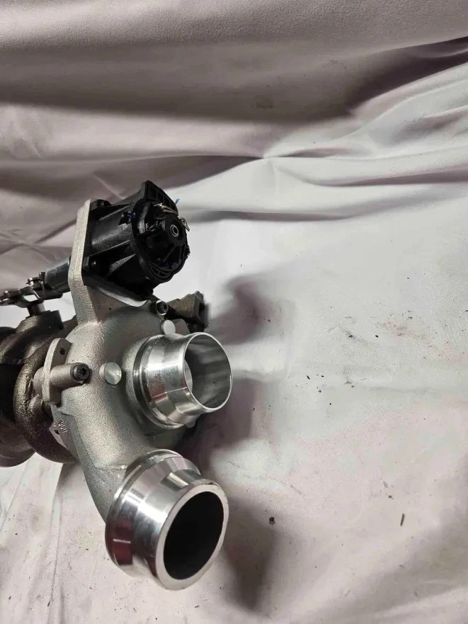 *损坏* 涡轮增压器适用于宝马 116i 118i 218i 318i B38 发动机 7633795 9895980 — 第 3/4 张图片