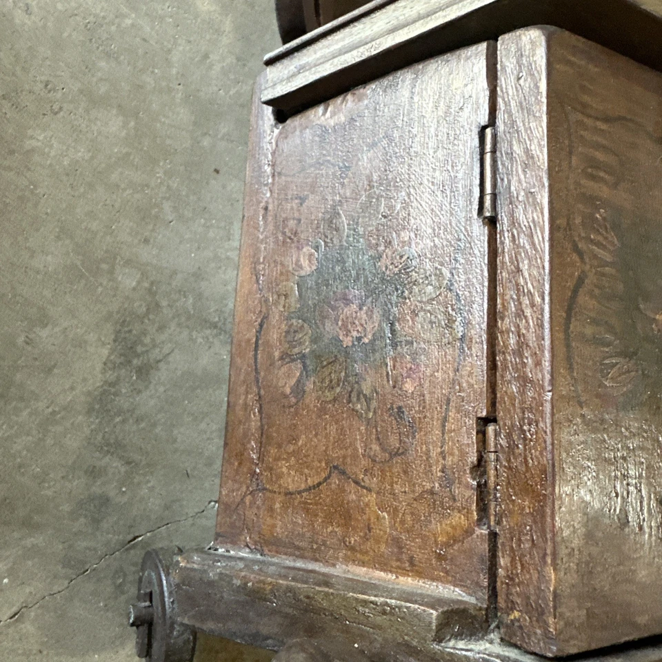 Antique Rustic Ornate Carved Painted Wooden Doll Stand 1800s Americana - Image 3 of 4