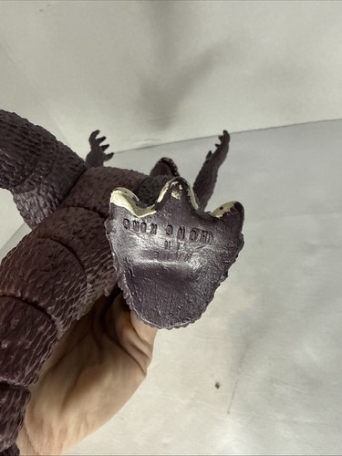 Vintage 80er Godzilla Dor Mei Haifischflosse Stil 9" Spielzeugfigur lila pink imperial - Bild 14 von 16