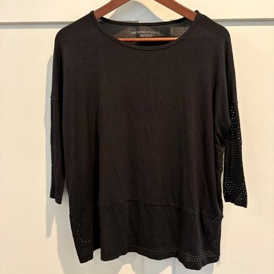 Beyond Yoga Top Medium Black Mesh Hem Soft Knit Boxy Relaxed Fit Athleisure USA