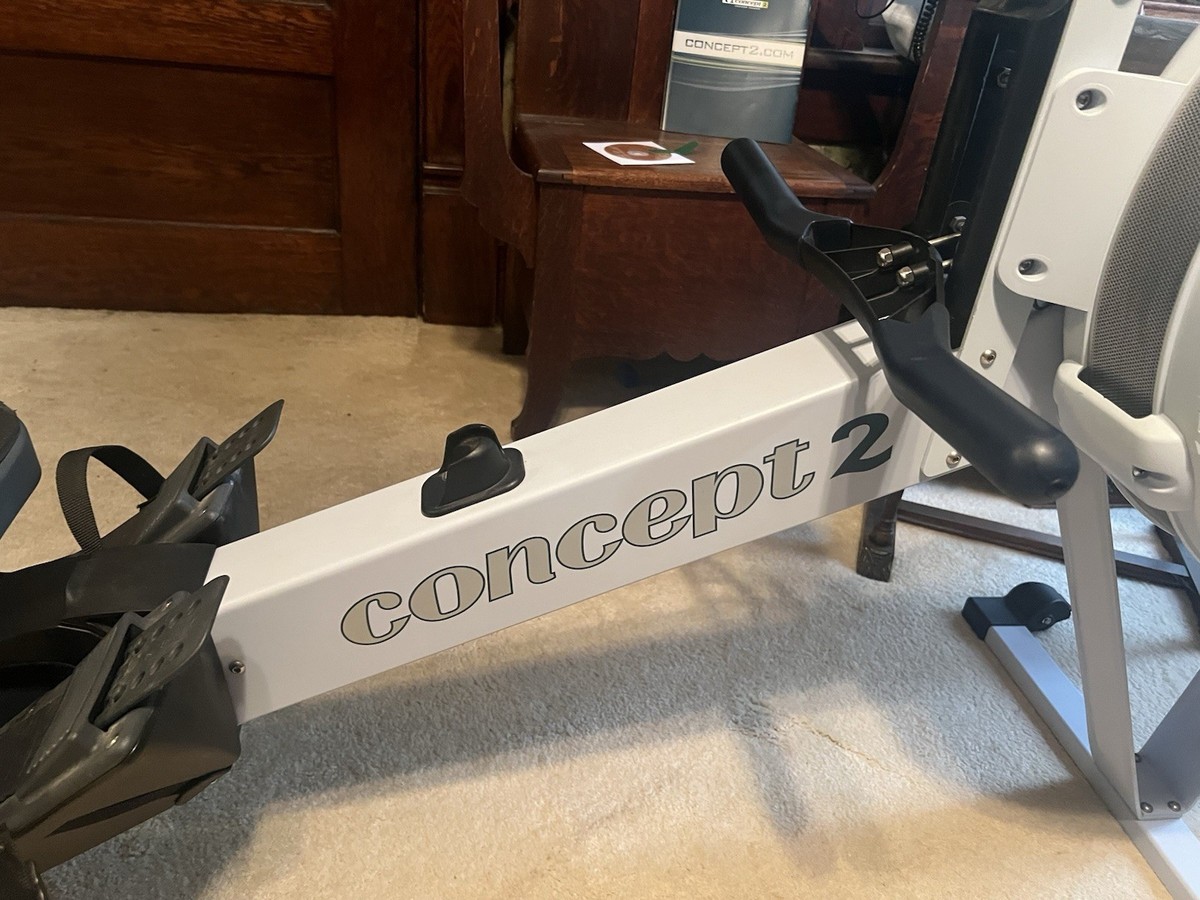 コンセプト2 ローイングマシーン モデルD Amazon | コンセプトツー(Concept2) RowErg Standard