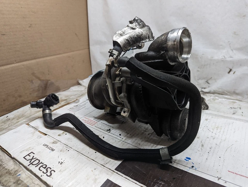 Passenger Turbo/Supercharger 4.4L Twin Turbo Fits 15-19 BMW X6M , 11657849044  - Изображение 3 из 4