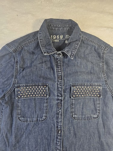 Gap 1969 Denim Shirt Women's Size Small Studded Tab Pocket - Picture 3 of 7