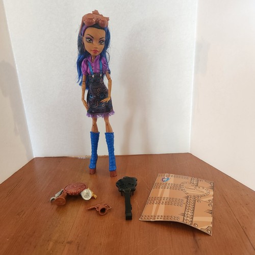Monster High Art Class Robecca Steam