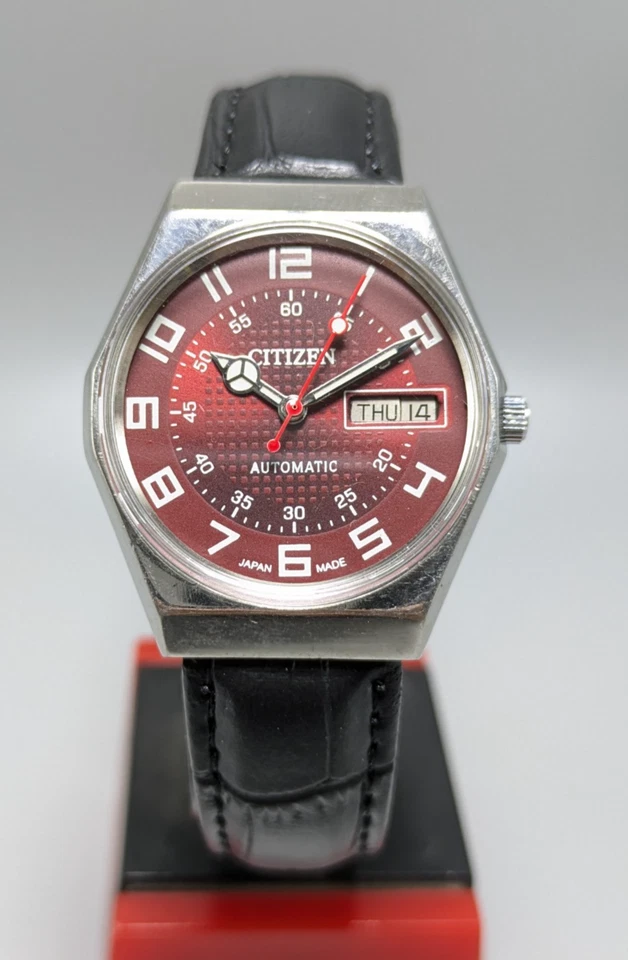 Raro Vintage Citizen Automático Dia Data Movimento Nº. Relógio masculino 8200A fabricado no Japão - Imagem 2 de 4